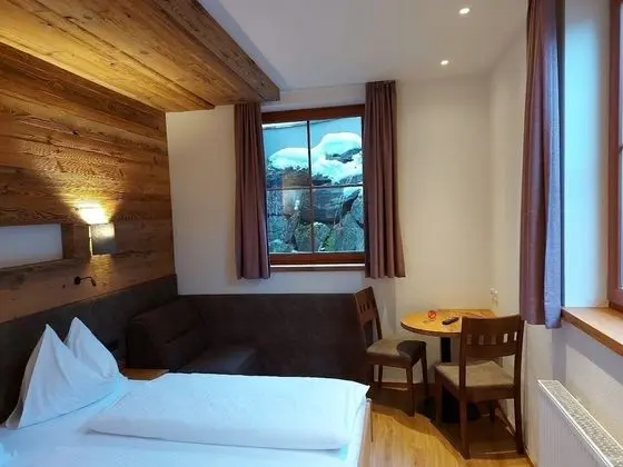 Comfort Tek Büyük Yataklı Oda, Banyolu/Duşlu (Untergschoss)