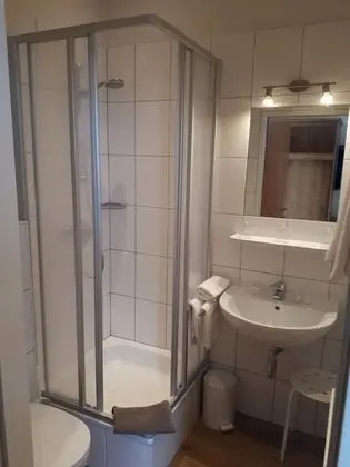 Standard Tek Büyük Yataklı Oda, Banyolu/Duşlu