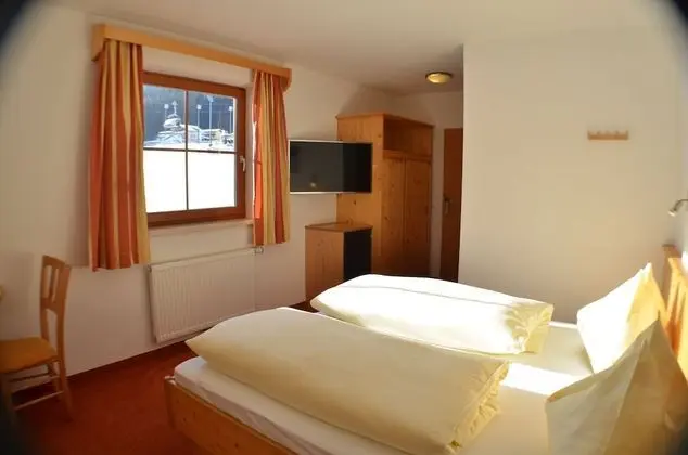 Standard Tek Büyük Yataklı Oda, Banyolu/Duşlu