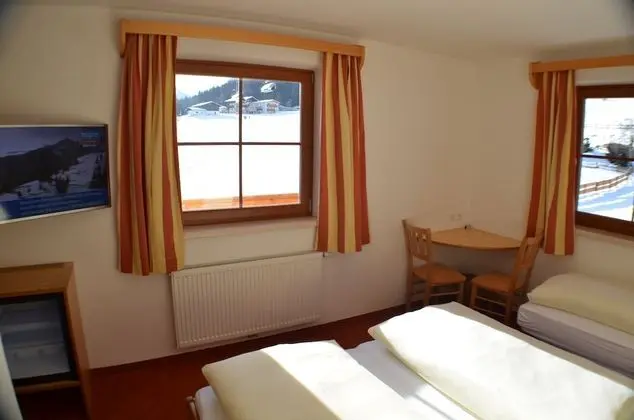 Standard Tek Büyük Yataklı Oda, Banyolu/Duşlu