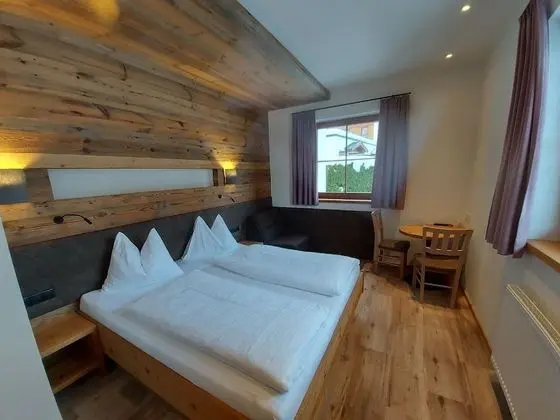 Standard Tek Büyük Yataklı Oda, Banyolu/Duşlu