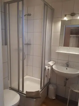 Standard Tek Büyük Yataklı Oda, Banyolu/Duşlu