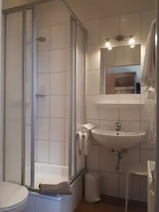 Standard Tek Büyük Yataklı Oda, Banyolu/Duşlu