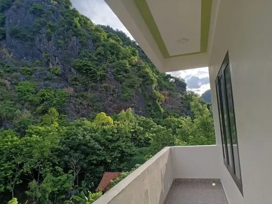 Dört Kişilik Oda, Dağ Manzaralı