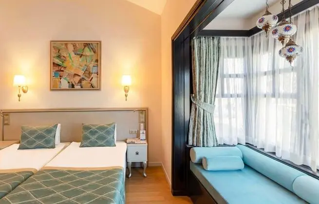 https://images.etstur.com/imgproxy/resize/2560x1440/files/images/hotelImages/etsrooms/561/Starlight_Resort_Hotel_20260120094815_1.jpg