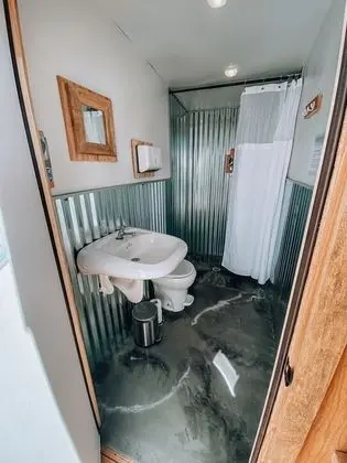 Çadır, 1 En Büyük (King) Boy Yatak, Ortak Banyo