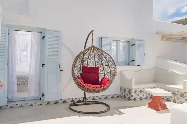 Luxury Seaside Villa