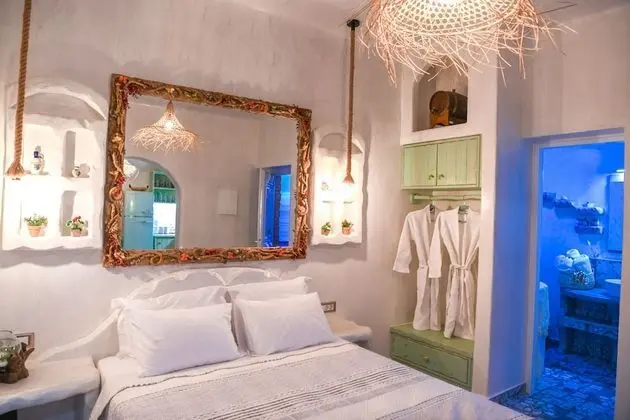 Luxury Seaside Suite
