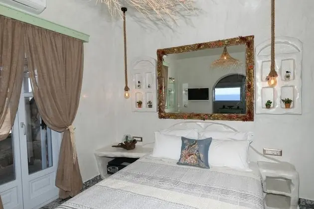 Luxury Seaside Suite