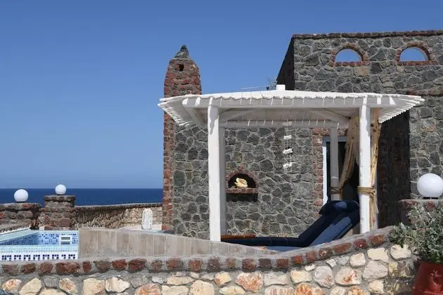 Luxury Seaside Suite