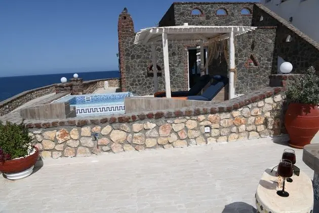 Luxury Seaside Suite