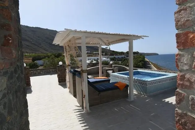 Luxury Seaside Suite