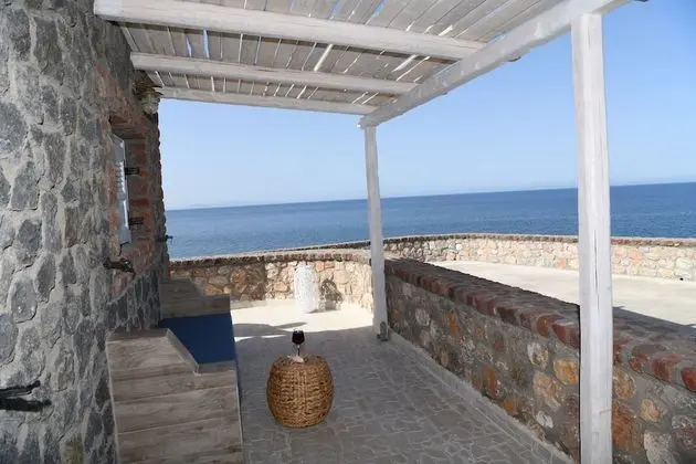 Luxury Seaside Suite
