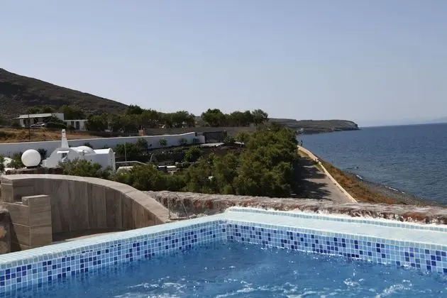 Luxury Seaside Suite