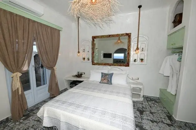 Luxury Seaside Suite