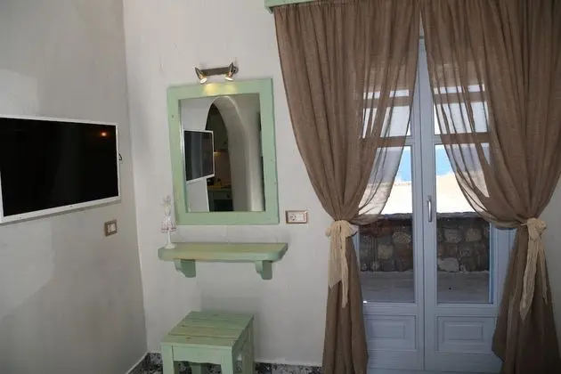 Luxury Seaside Suite