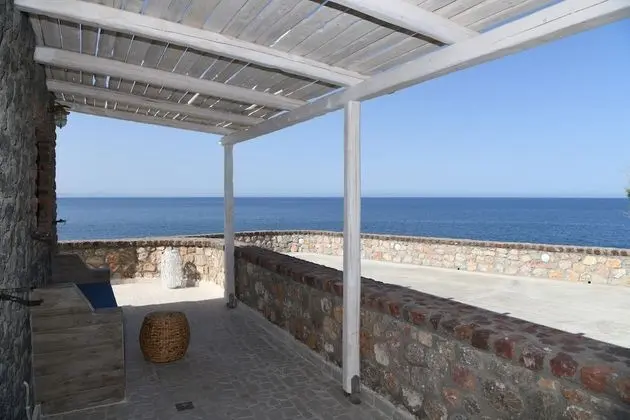 Luxury Seaside Suite
