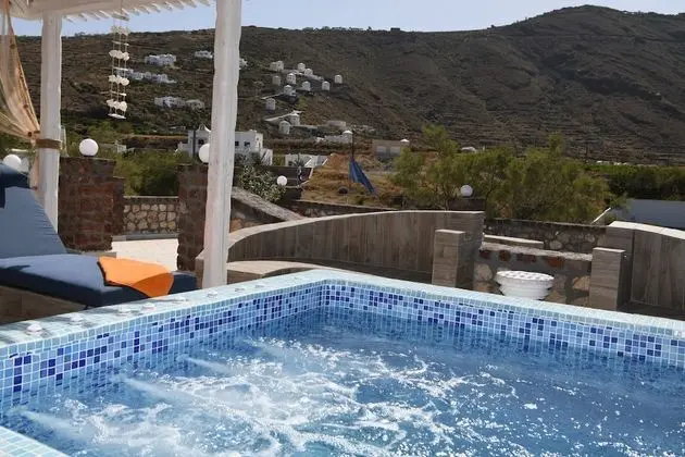 Luxury Seaside Suite