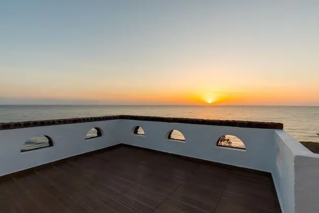 Sunrise, 1 Bedroom, Beach View