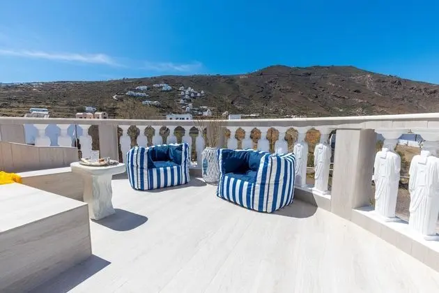 Sunrise, 1 Bedroom, Beach View