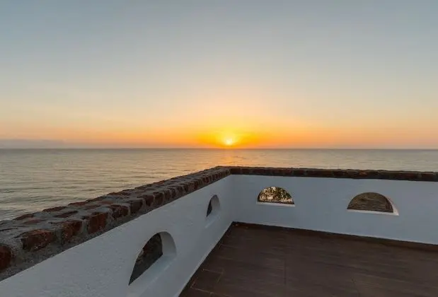 Sunrise, 1 Bedroom, Beach View