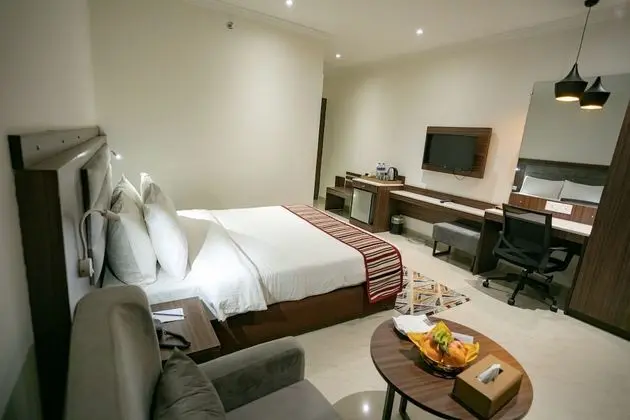 Deluxe Tek Büyük Yataklı Oda