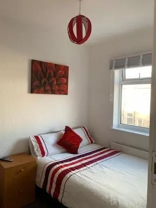 Basic Double Room - Red Room