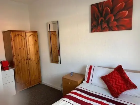 Basic Double Room - Red Room