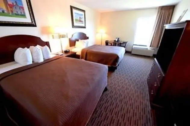 2 Rooms with 2 Double Beds