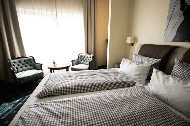 Basic Tek Büyük Yataklı Oda