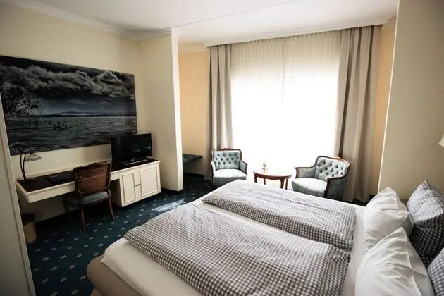 Basic Tek Büyük Yataklı Oda