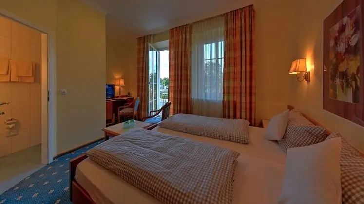 Basic Tek Büyük Yataklı Oda