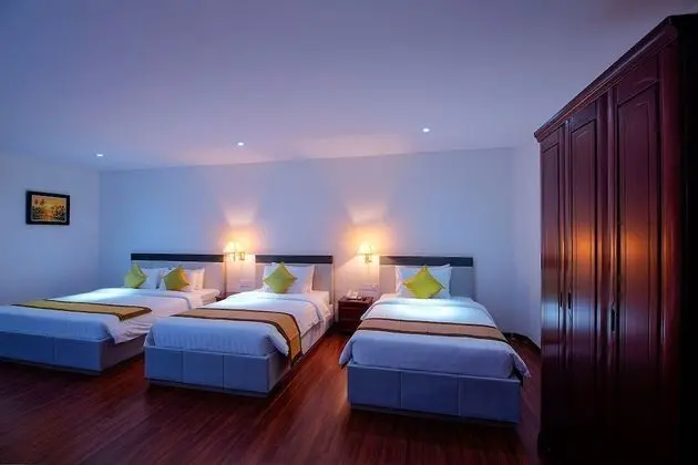 Deluxe Üç Kişilik Oda, Şehir Manzaralı