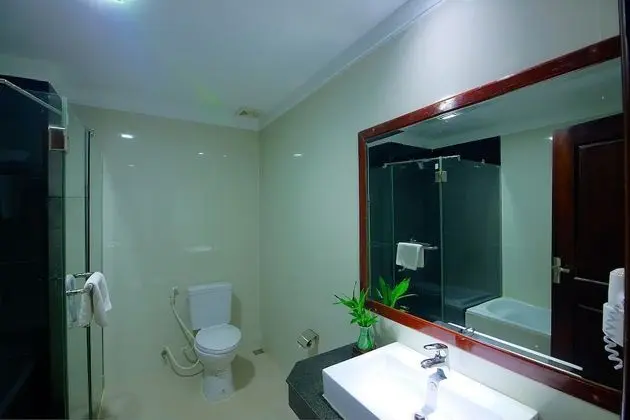 Deluxe Üç Kişilik Oda, Şehir Manzaralı