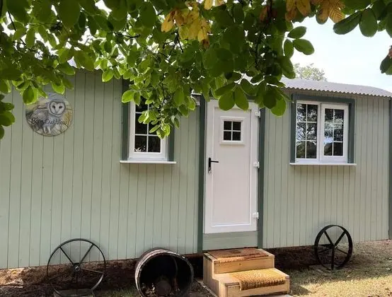 Romantic Oda, Özel Banyo (Farm animals on site)