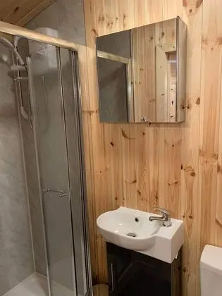 Romantic Oda, Özel Banyo (Farm animals on site)