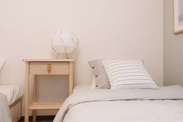 Ev (Dreams of Stars House)