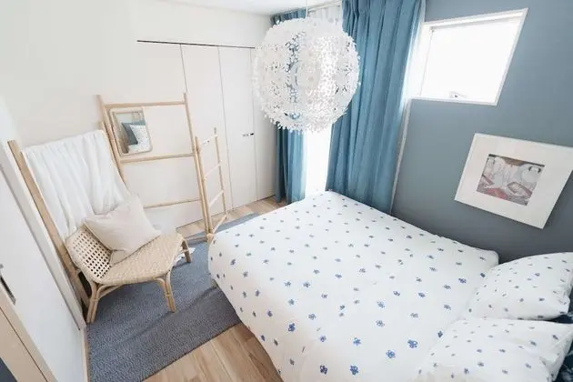 Ev (Dreams of Stars House)