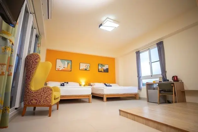 Deluxe Dört Kişilik Oda, Birden Çok Yatak, Sigara İçilmez, Kısmi Deniz Manzarası