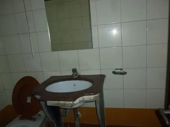 Basic Üç Kişilik Oda, 1 Tek Kişilik Yatak, Sigara İçilebilir