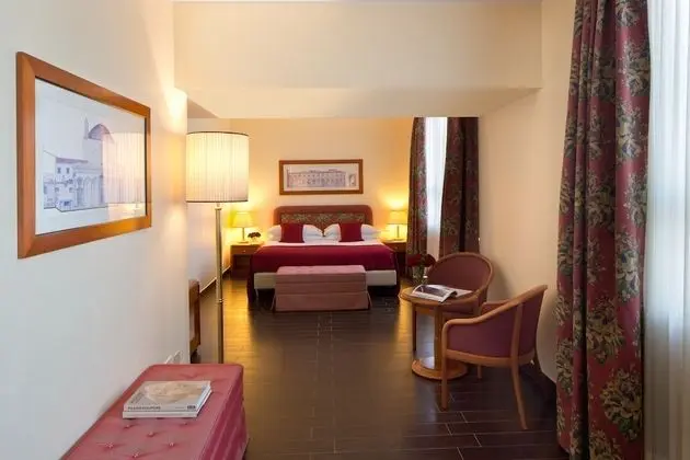 Executive Tek Büyük veya İki Ayrı Yataklı Oda