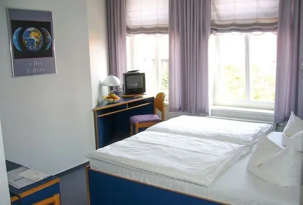 Comfort Büyük Yataklı Tek Kişilik Oda