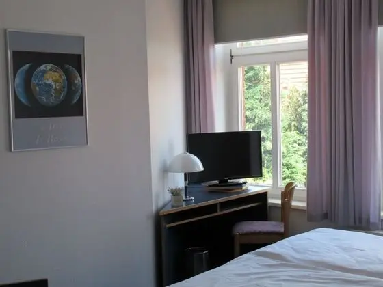 Comfort Tek Büyük Yataklı Oda