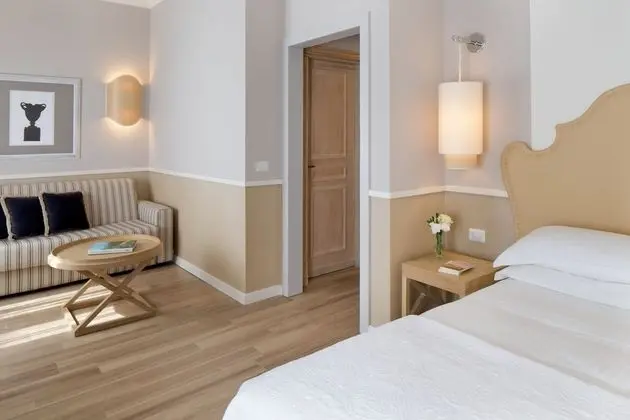 Double Deluxe With Vesuvius View