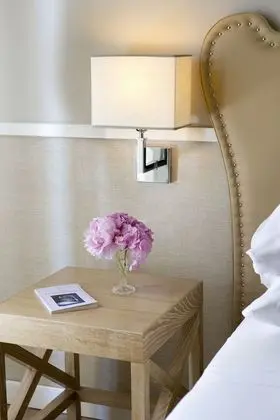 Double Superior With Vesuvius View