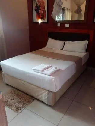 Economy Tek Büyük Yataklı Oda