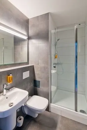 Dört Kişilik Oda, Özel Banyo