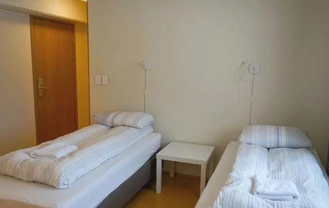 Tek Büyük veya İki Ayrı Yataklı Oda, Ortak Banyo