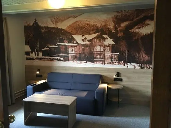 Üç Kişilik Oda