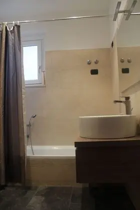 Tek Büyük Yataklı Oda, Özel Banyo